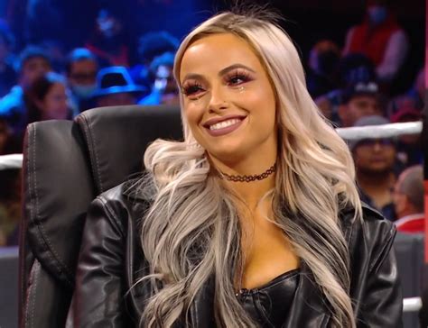 607 Liv Morgan Photos & High Res Pictures